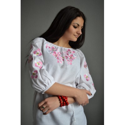 ep22  my first Ukrainian embroidered blouse 